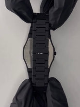 Black Minimalist Analog Wrist Aura Watch With Stainless Steel Strap And Butterfly Lock